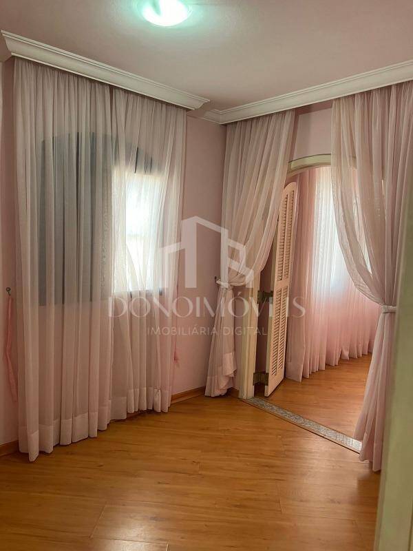 Casa, 4 quartos, 270 m² - Foto 8