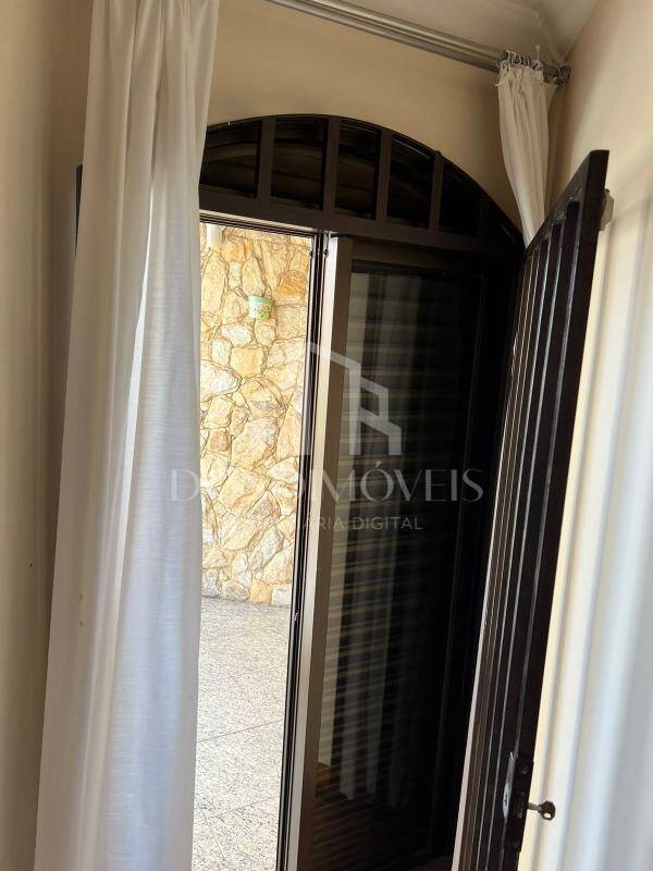Casa, 4 quartos, 270 m² - Foto 13