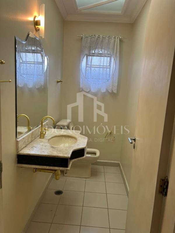 Casa, 4 quartos, 270 m² - Foto 27