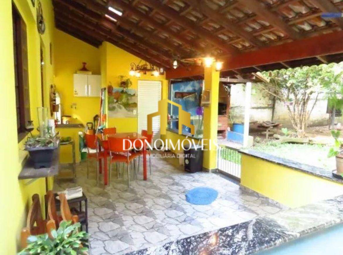 Casa, 3 quartos, 198 m² - Foto 3