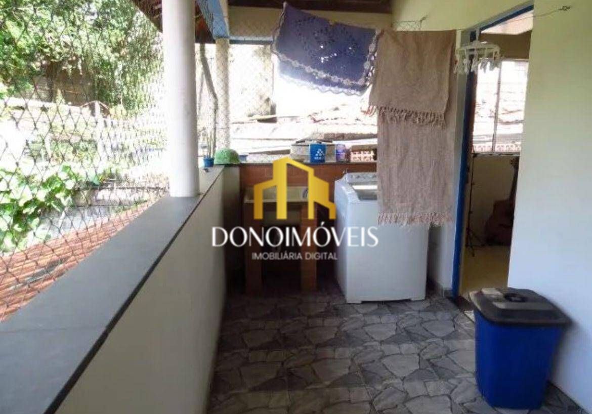 Casa, 3 quartos, 198 m² - Foto 4
