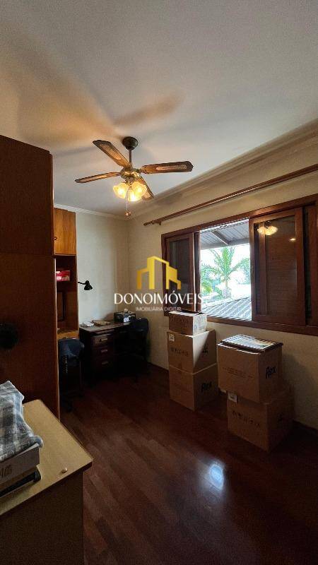 Casa, 3 quartos, 210 m² - Foto 15
