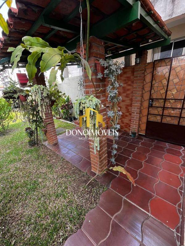 Casa, 3 quartos, 210 m² - Foto 25