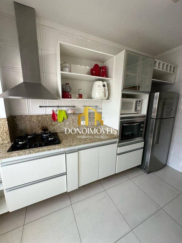 Cobertura, 3 quartos, 185 m² - Foto 8