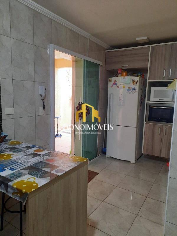 Casa, 3 quartos, 220 m² - Foto 10