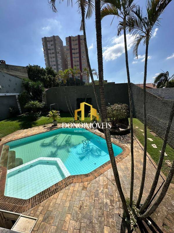 Casa, 4 quartos, 310 m² - Foto 1