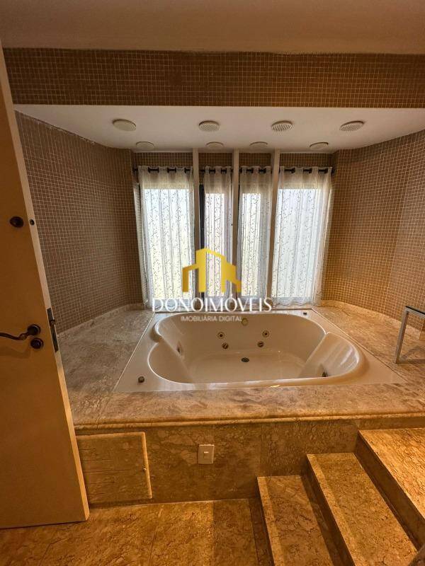 Casa, 4 quartos, 310 m² - Foto 13