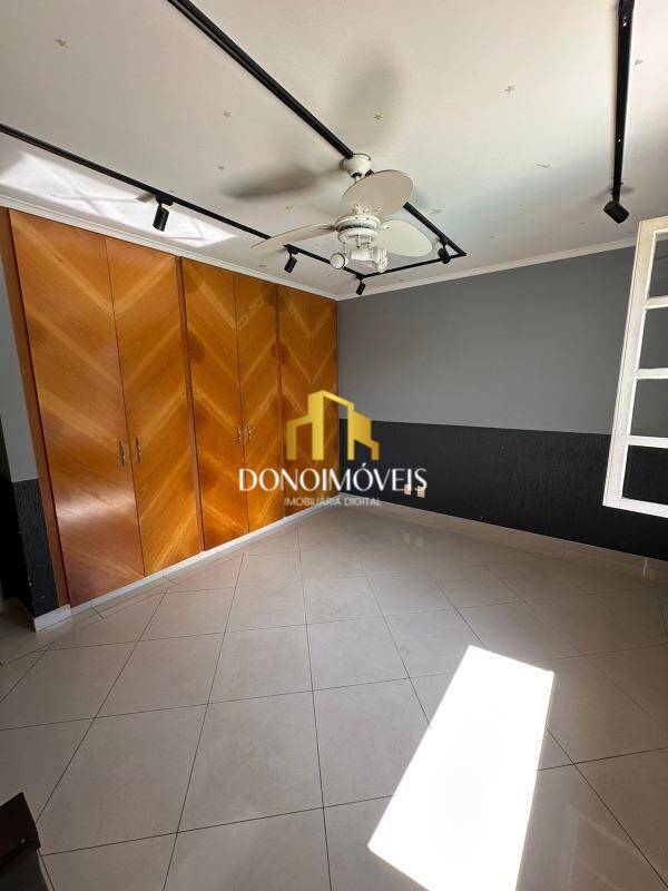 Casa, 4 quartos, 310 m² - Foto 17