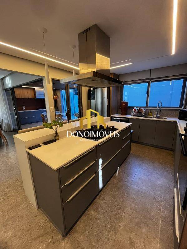 Casa, 5 quartos, 280 m² - Foto 9
