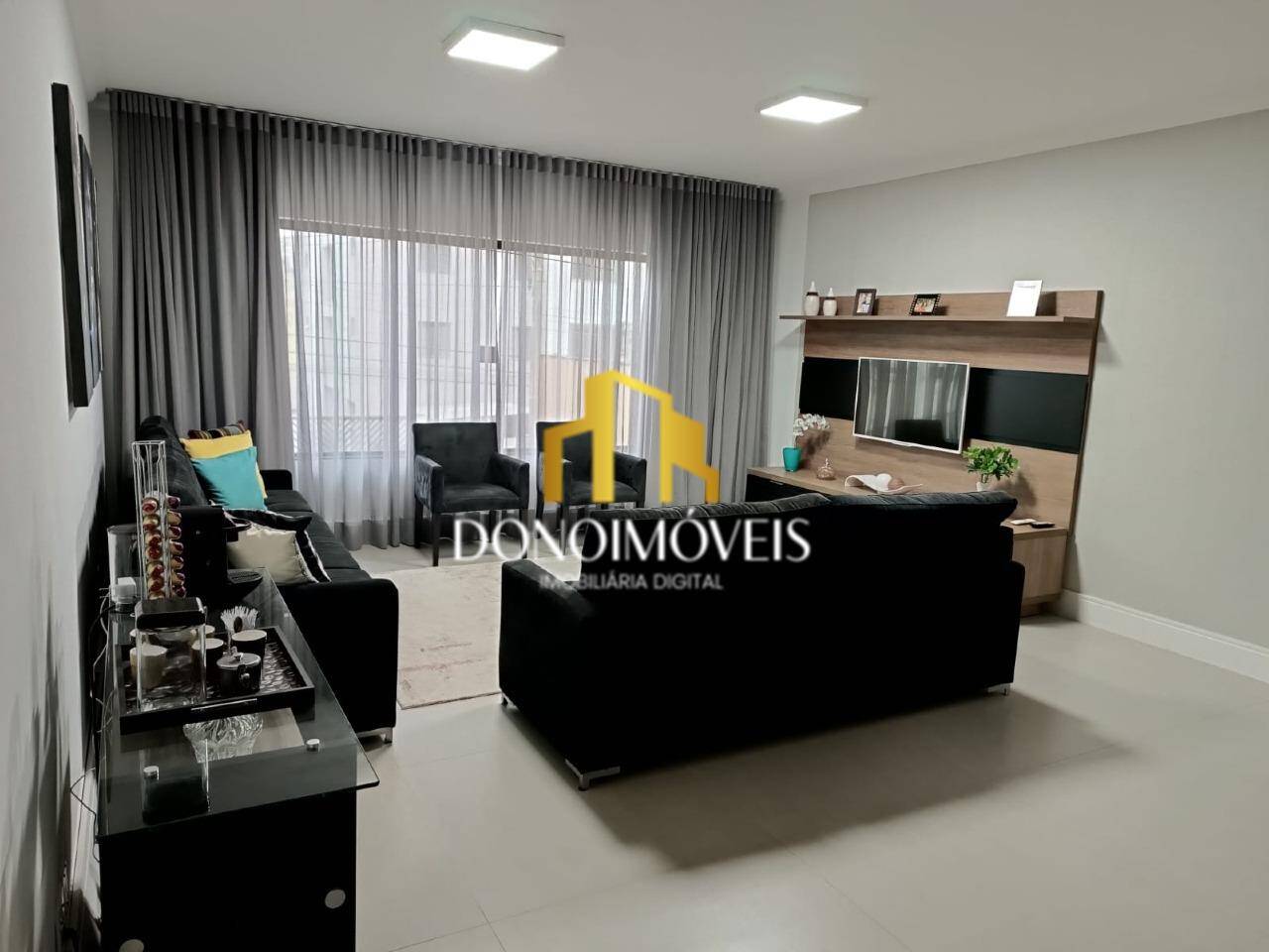 Casa, 4 quartos, 250 m² - Foto 9
