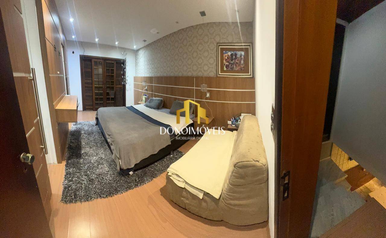 Casa, 3 quartos, 259 m² - Foto 17