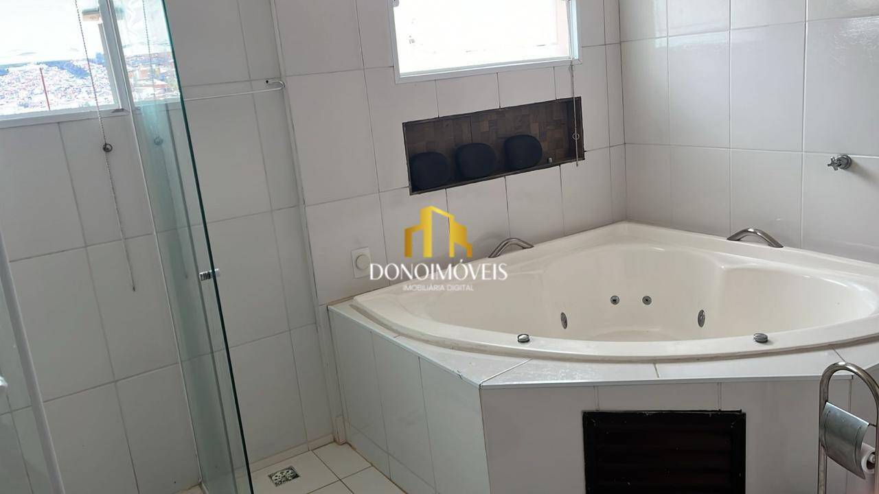 Casa, 3 quartos, 259 m² - Foto 19