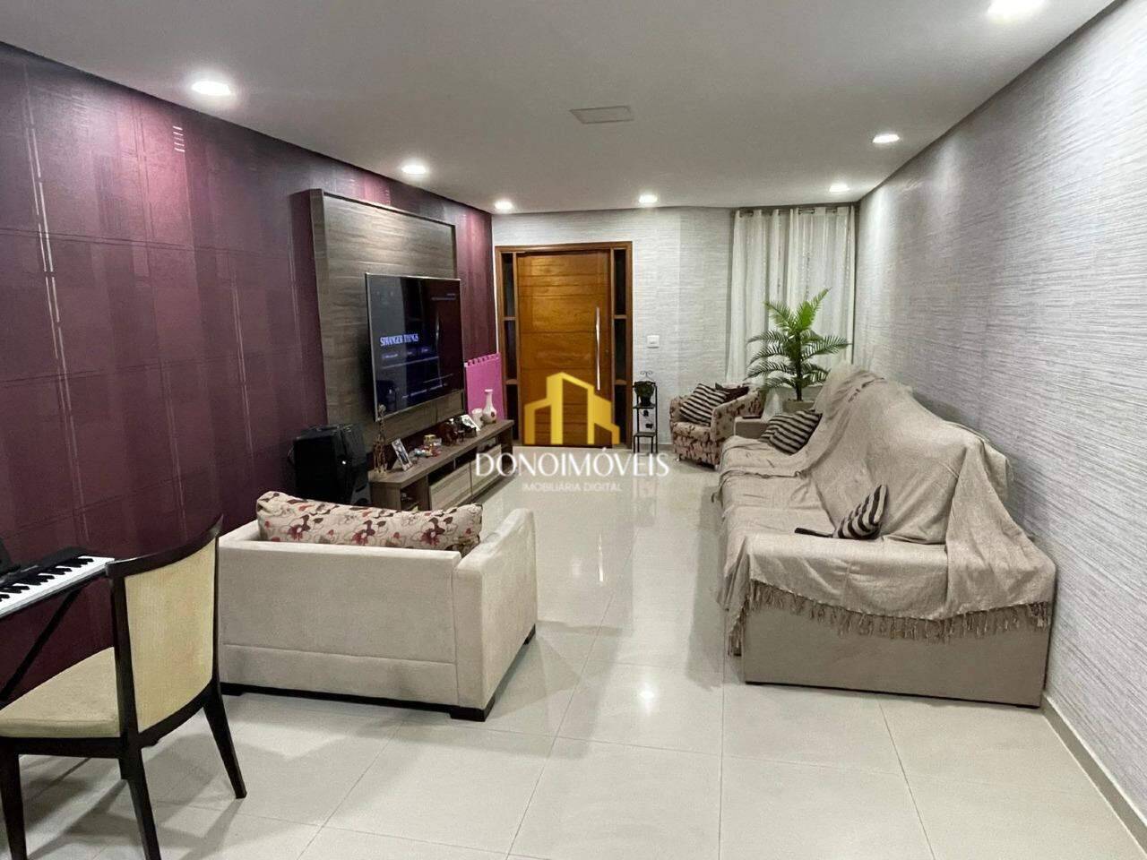 Casa, 3 quartos, 250 m² - Foto 1