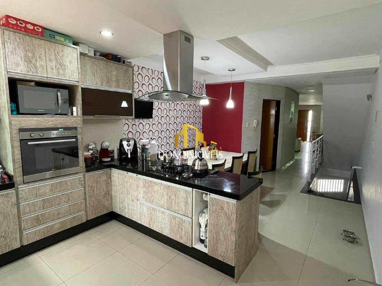 Casa, 3 quartos, 250 m² - Foto 2
