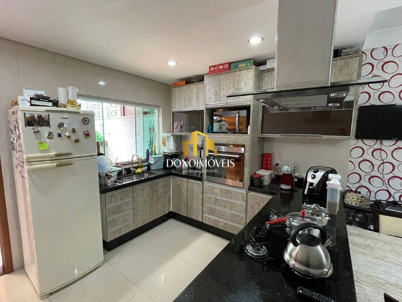 Casa, 3 quartos, 250 m² - Foto 6