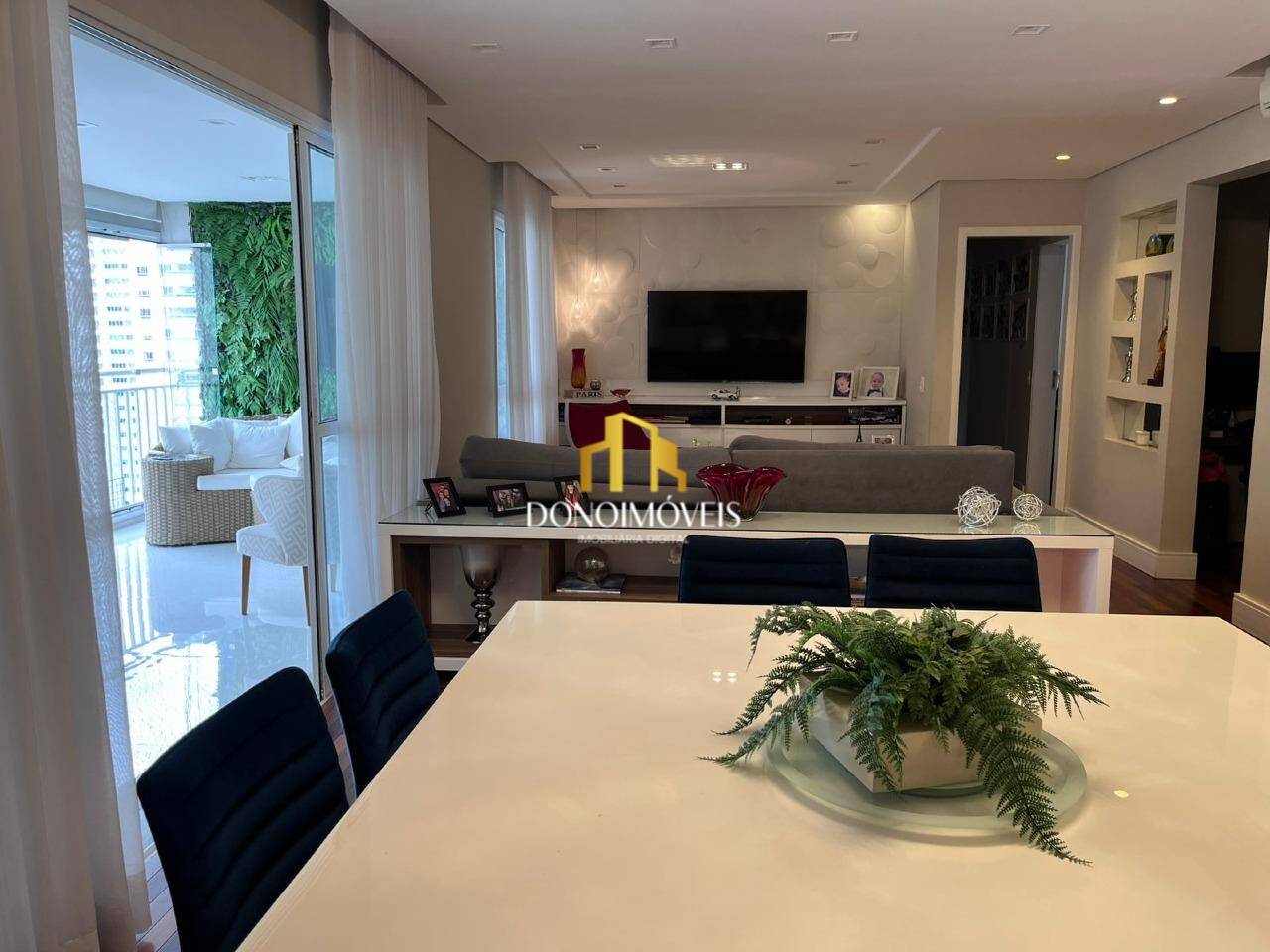 Apartamento, 3 quartos, 155 m² - Foto 1