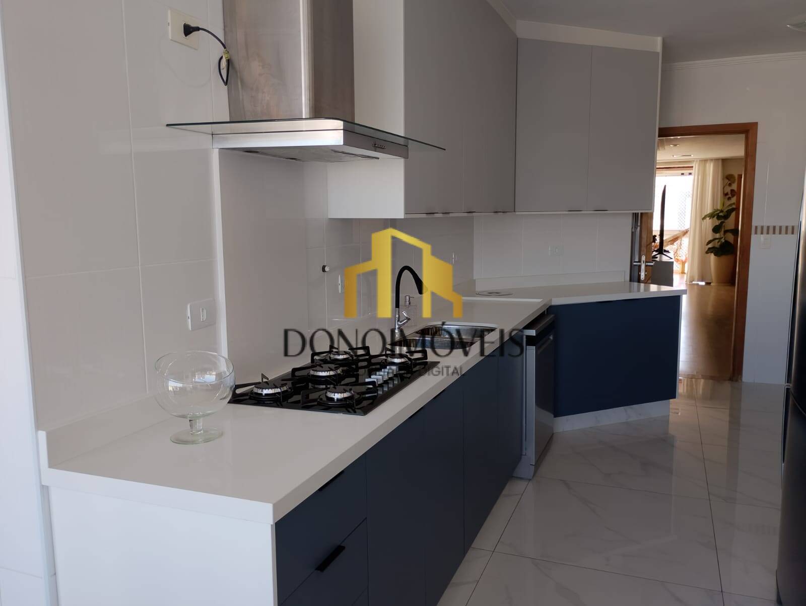 Apartamento, 3 quartos, 138 m² - Foto 2