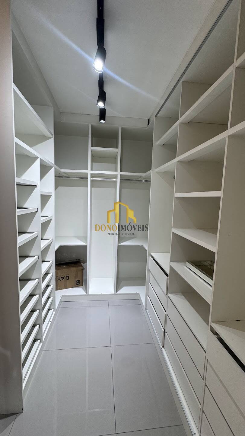Casa, 3 quartos, 207 m² - Foto 30