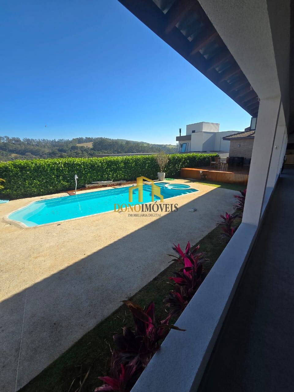 Casa, 4 quartos, 273 m² - Foto 1
