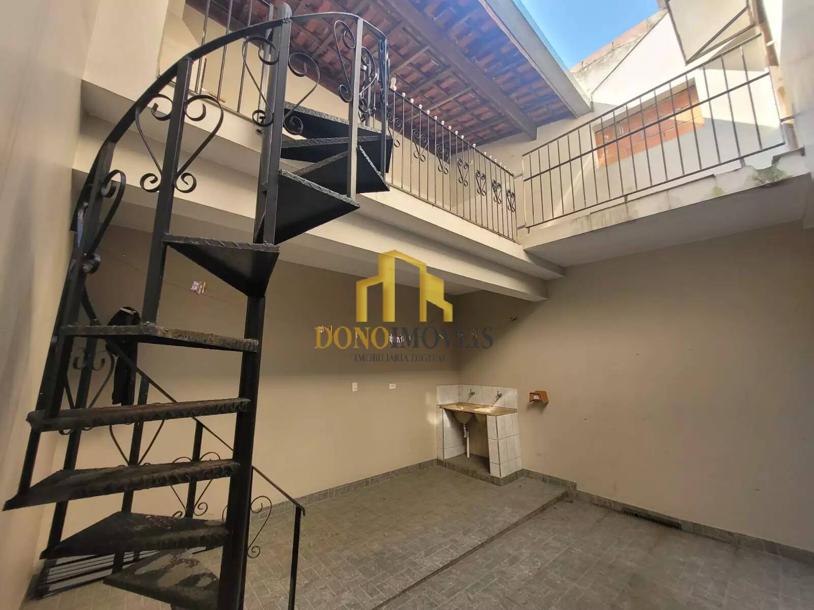 Casa, 4 quartos, 260 m² - Foto 4