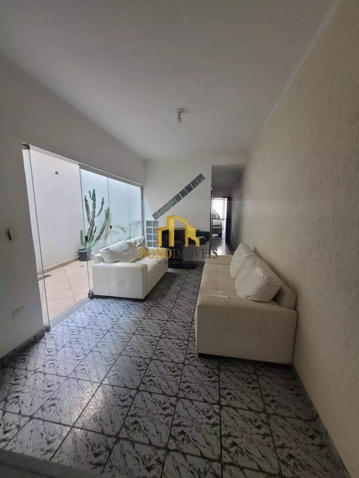 Casa, 4 quartos, 260 m² - Foto 1