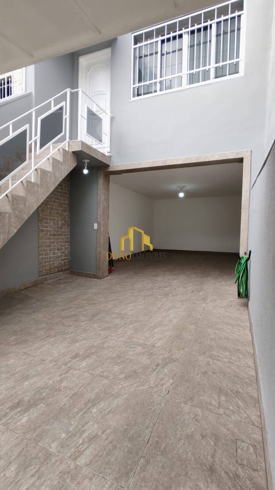 Casa, 4 quartos, 122 m² - Foto 1