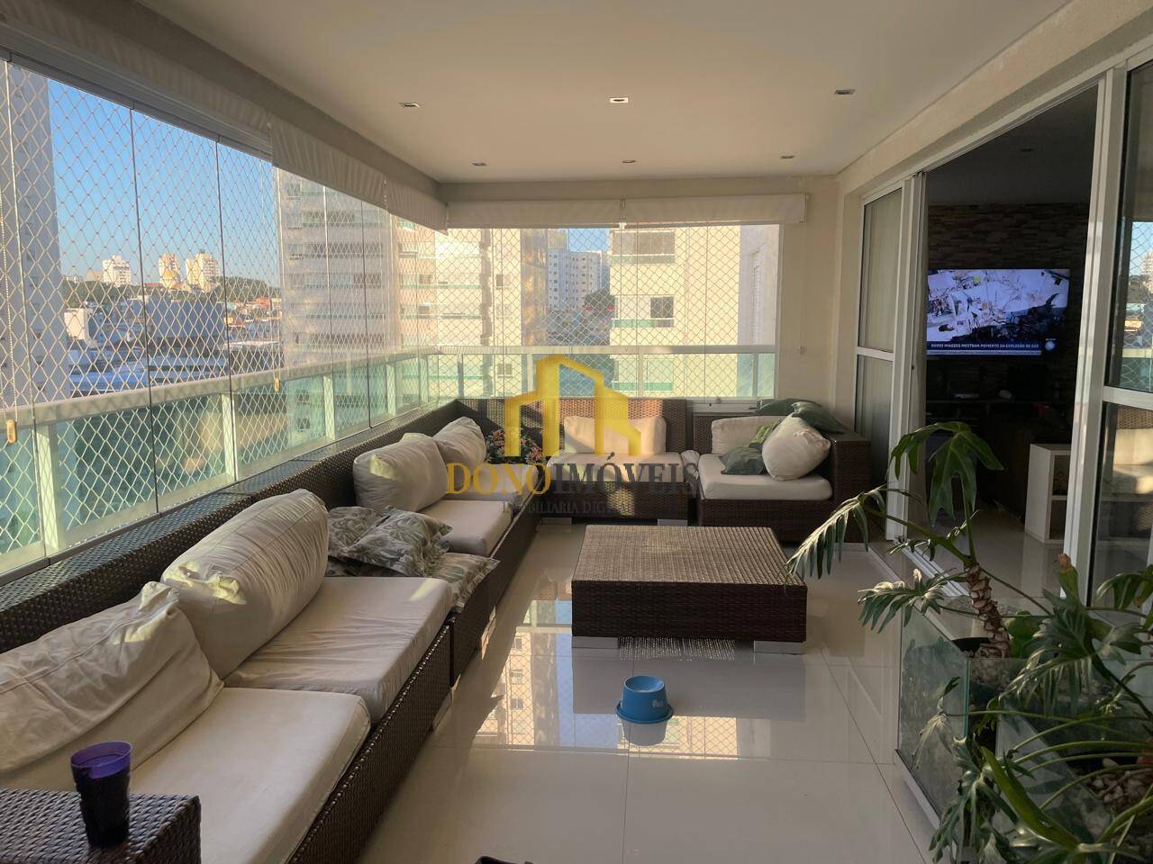 Apartamento, 3 quartos, 237 m² - Foto 1