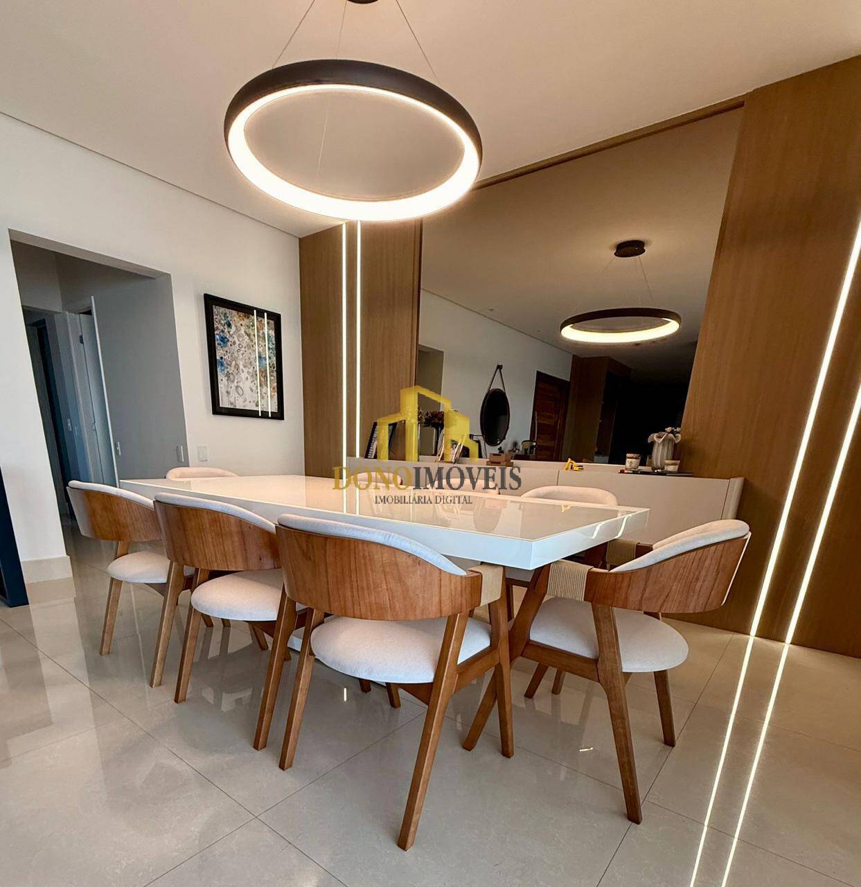 Apartamento, 3 quartos, 242 m² - Foto 1